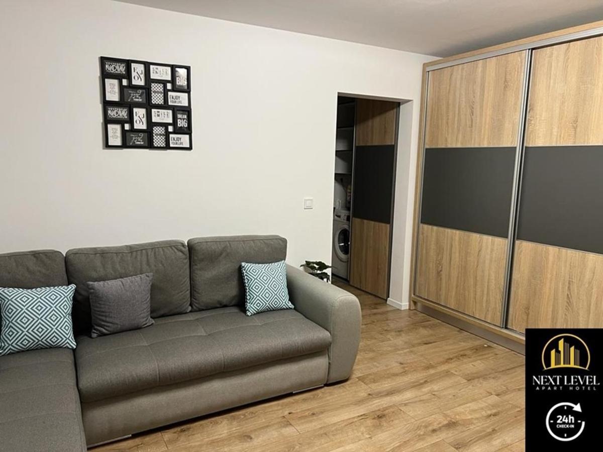 Next Level Apart Hotel Oradea Exterior foto